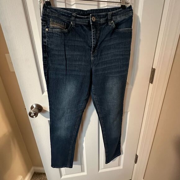 Women’s Christopher & Banks Straight Jeans Size 10 29x29 - Picture 1 of 6